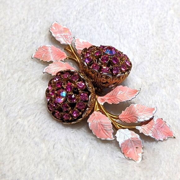 Vintage 50's Pink Dual Flower Rhinestone Brooche with Pink Enameled Leaves - Picture 5 of 8